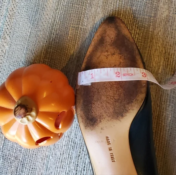 Salvatore Ferragamo Navy Blue/ Black Patent Leather Heel Pumps Shoes Sz 6 1/2 AA - Picture 10 of 12